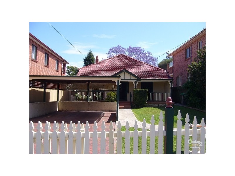 11 Smiths Ave, Hurstville NSW 2220