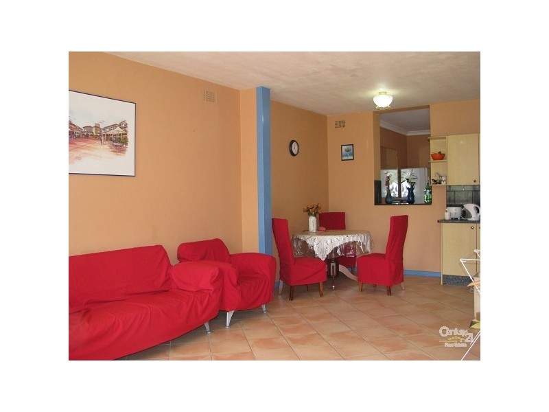 33 Truman Ave, Riverwood NSW 2210