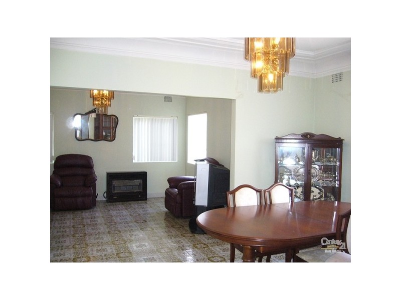 17 Rosebank Cr, Hurstville NSW 2220