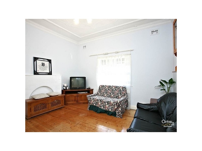 31 Park Rd, Carlton NSW 2218