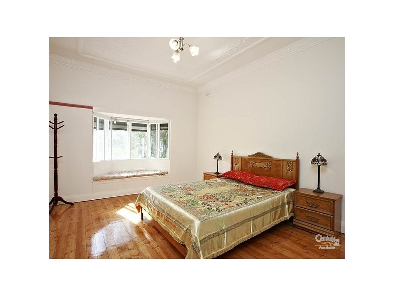 31 Park Rd, Carlton NSW 2218