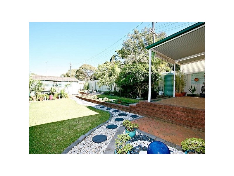 31 Park Rd, Carlton NSW 2218