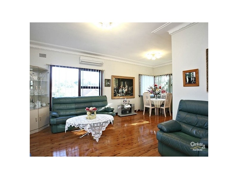 45 Greenacre Rd, South Hurstville NSW 2221