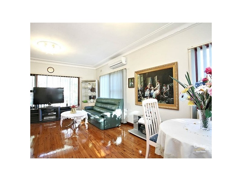 45 Greenacre Rd, South Hurstville NSW 2221