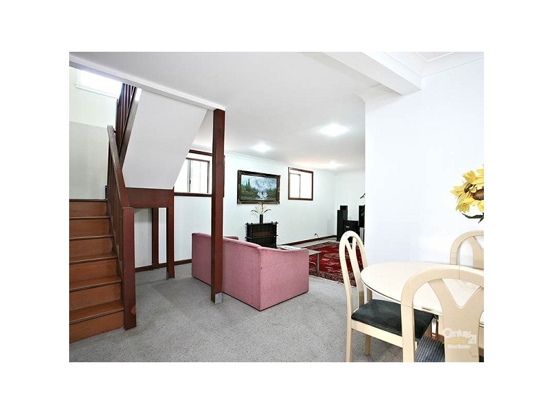 45 Greenacre Rd, South Hurstville NSW 2221