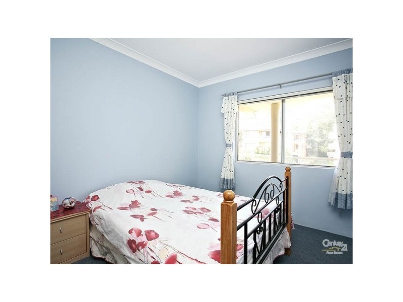 16/20 Dalcassia St, Hurstville NSW 2220