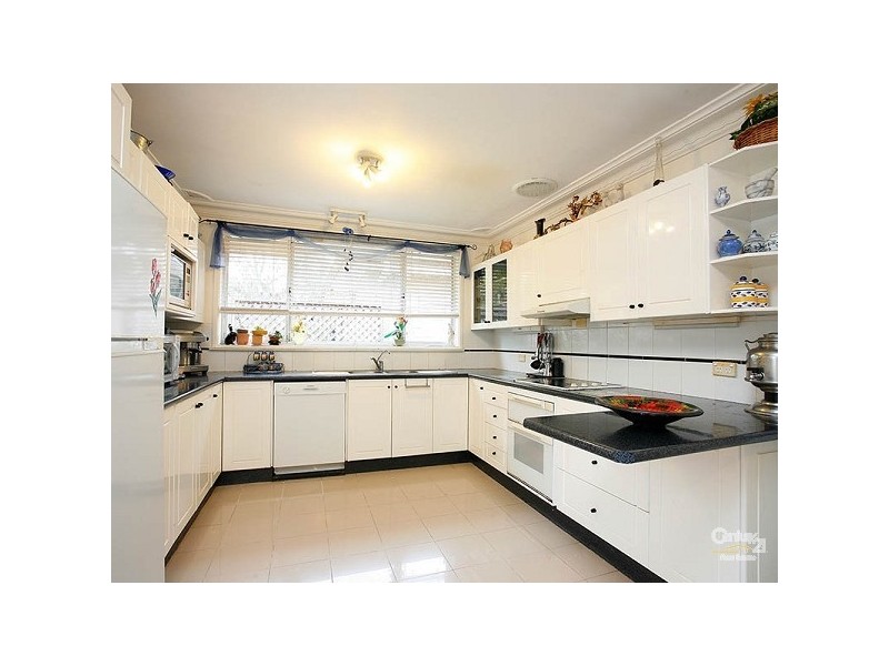 3 Milburn Place, St Ives NSW 2075