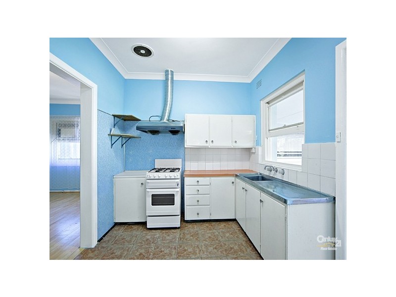 300 William St, Kingsgrove NSW 2208