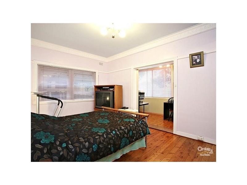 14 Edgbaston Rd, Beverly Hills NSW 2209