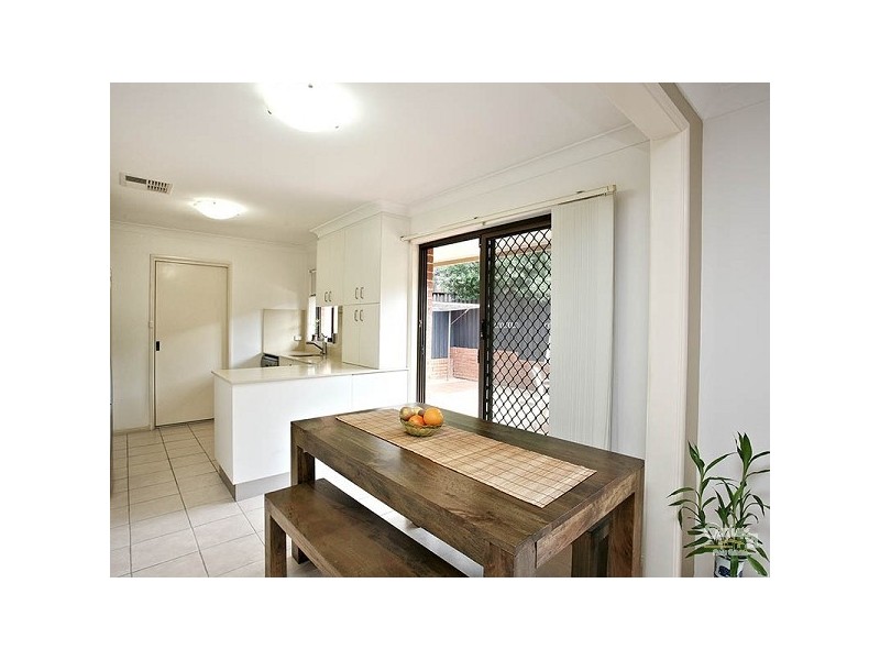 2/98 Woniora Rd, Hurstville NSW 2220