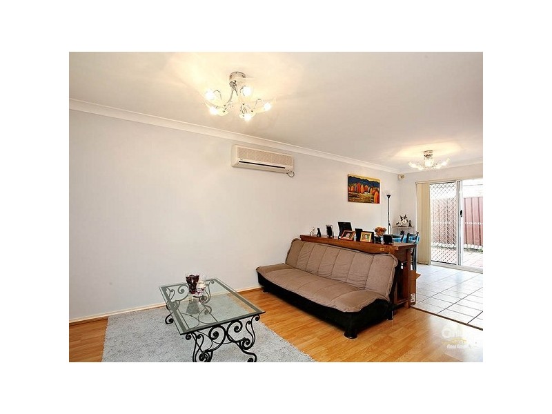 8/415 Princes Hwy, Carlton NSW 2218