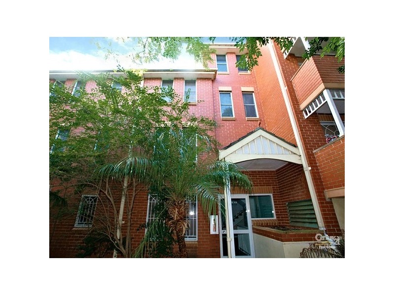 9/67 Woniora Rd, Hurstville NSW 2220