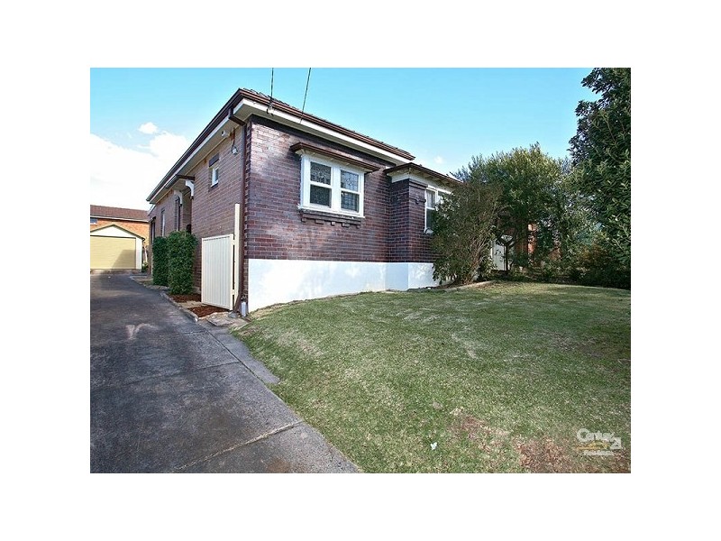49 Bristol Rd, Hurstville NSW 2220