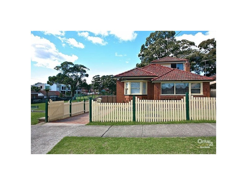 29 Bristol Rd, Hurstville NSW 2220
