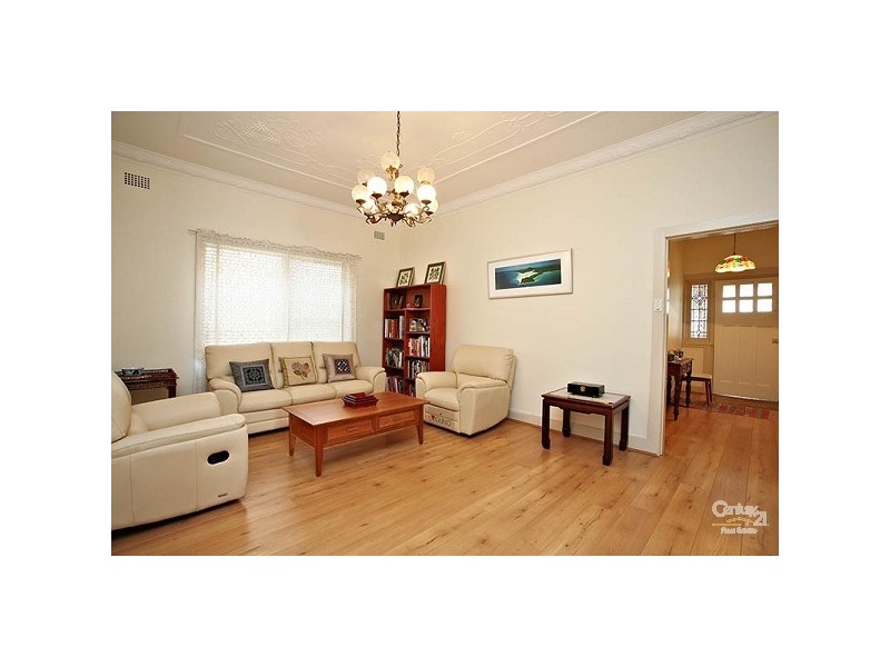 16 Crosby Ave, Hurstville NSW 2220