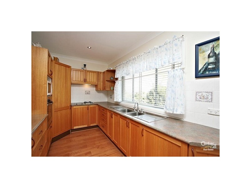 16 Crosby Ave, Hurstville NSW 2220