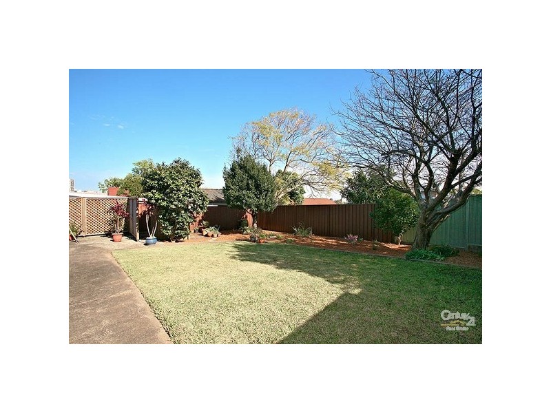 16 Crosby Ave, Hurstville NSW 2220