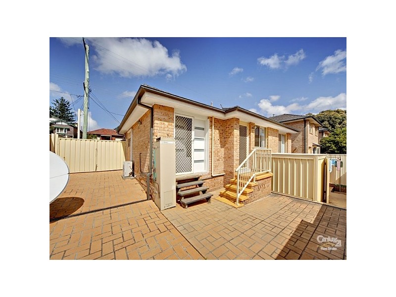 3/2 Taronga St, Hurstville NSW 2220