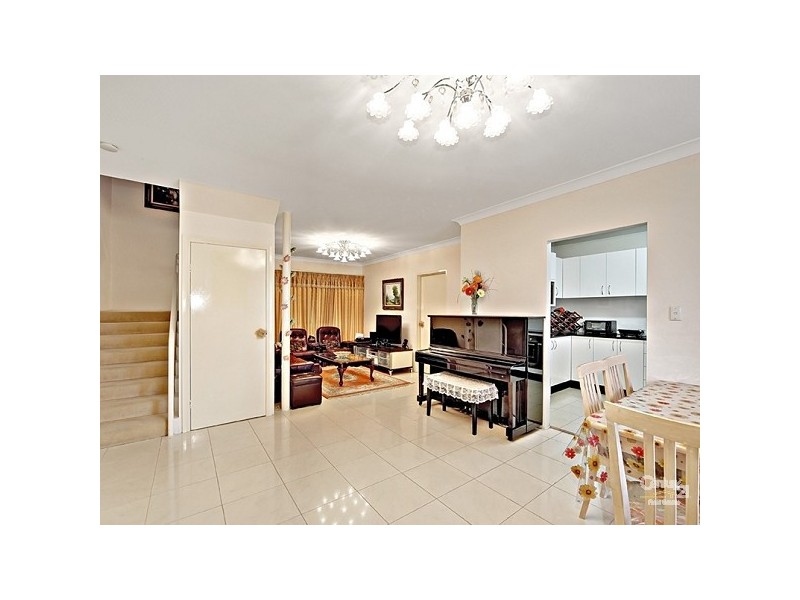 1/94 Durham Street, Hurstville NSW 2220