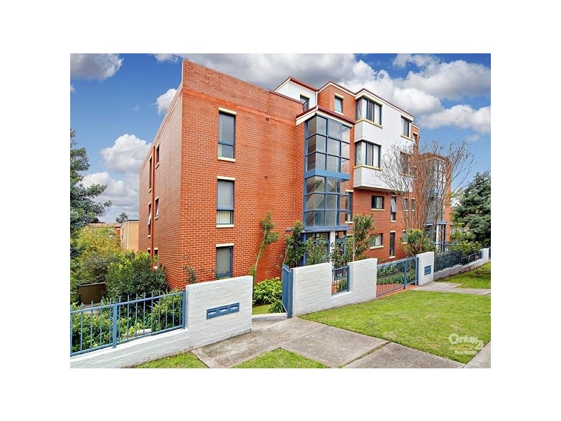 4/52-58 Woniora Road, Hurstville NSW 2220