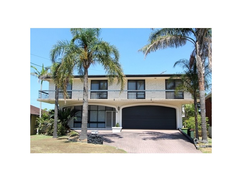 19 Wollondilly Place, Sylvania Waters NSW 2224