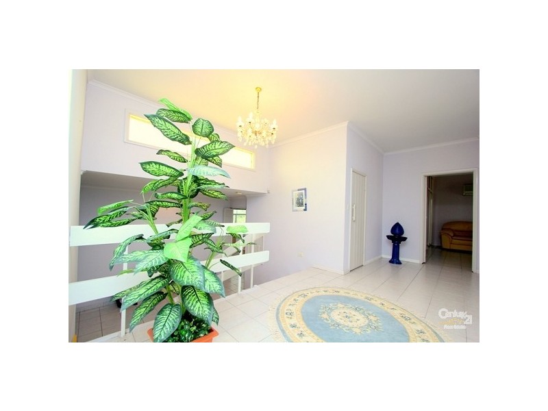 19 Wollondilly Place, Sylvania Waters NSW 2224