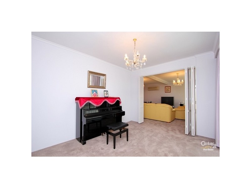 19 Wollondilly Place, Sylvania Waters NSW 2224