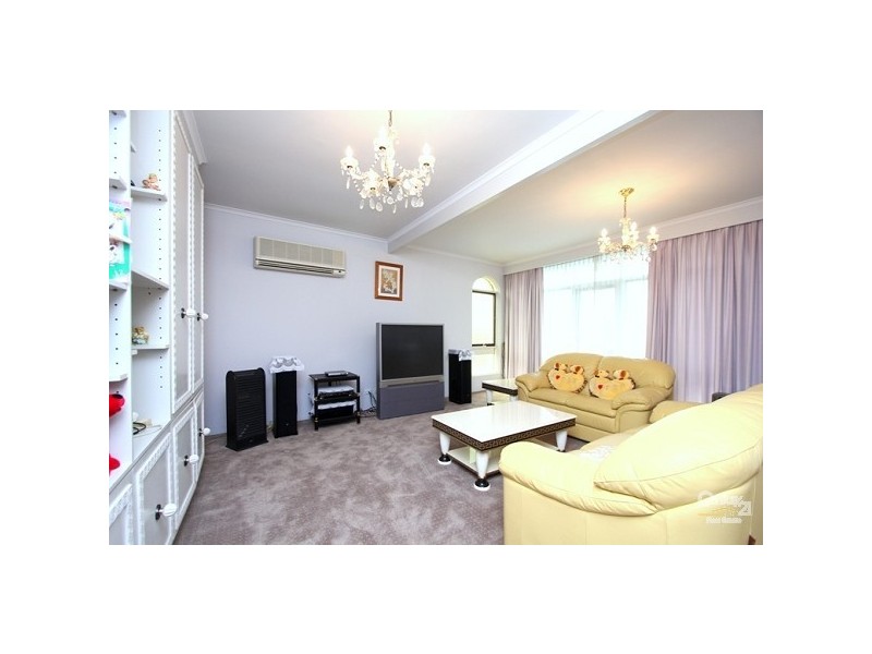 19 Wollondilly Place, Sylvania Waters NSW 2224