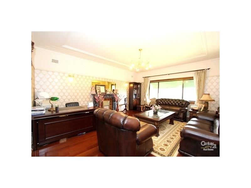 8a Neirbo Avenue, Hurstville NSW 2220