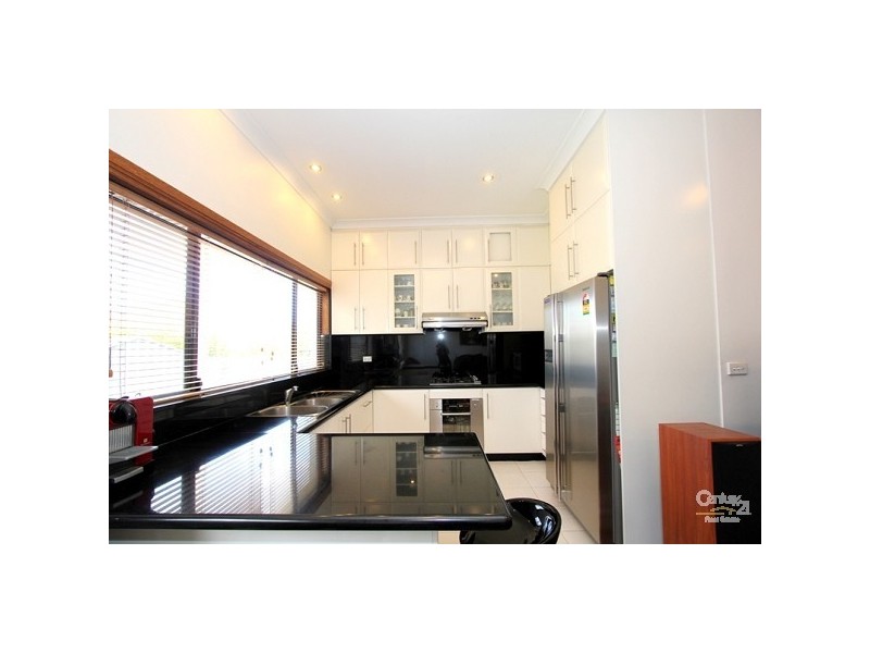 8a Neirbo Avenue, Hurstville NSW 2220