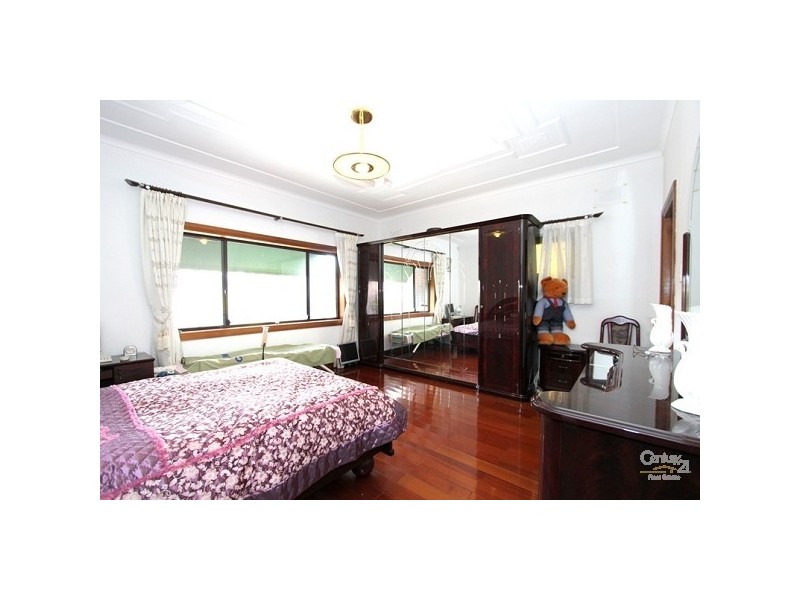 8a Neirbo Avenue, Hurstville NSW 2220