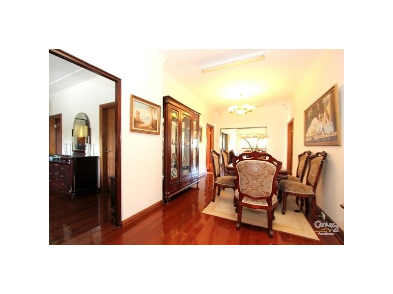 8a Neirbo Avenue, Hurstville NSW 2220