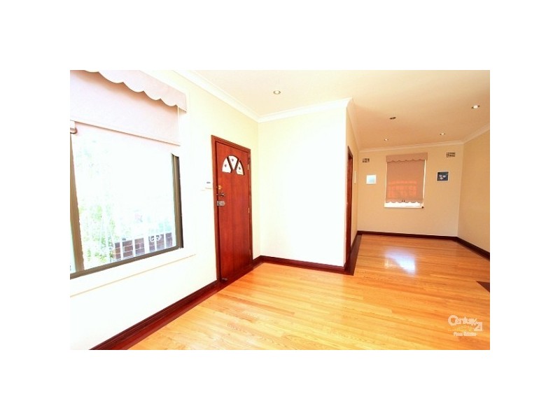 25 Thomas Street, Hurstville NSW 2220