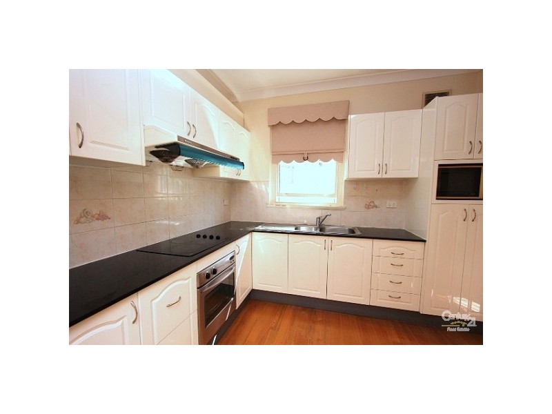 25 Thomas Street, Hurstville NSW 2220