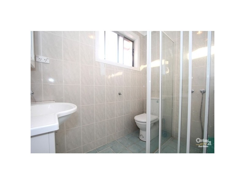 2/39 Bassett Street, Hurstville NSW 2220