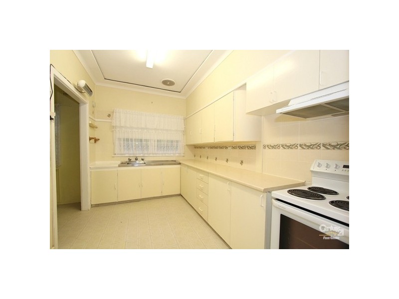 8 Smiths Avenue, Hurstville NSW 2220