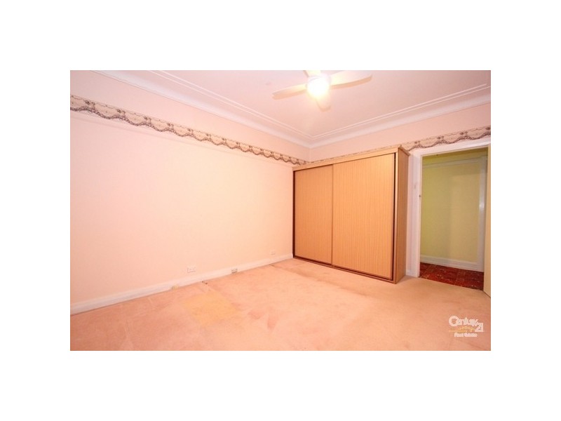 8 Smiths Avenue, Hurstville NSW 2220