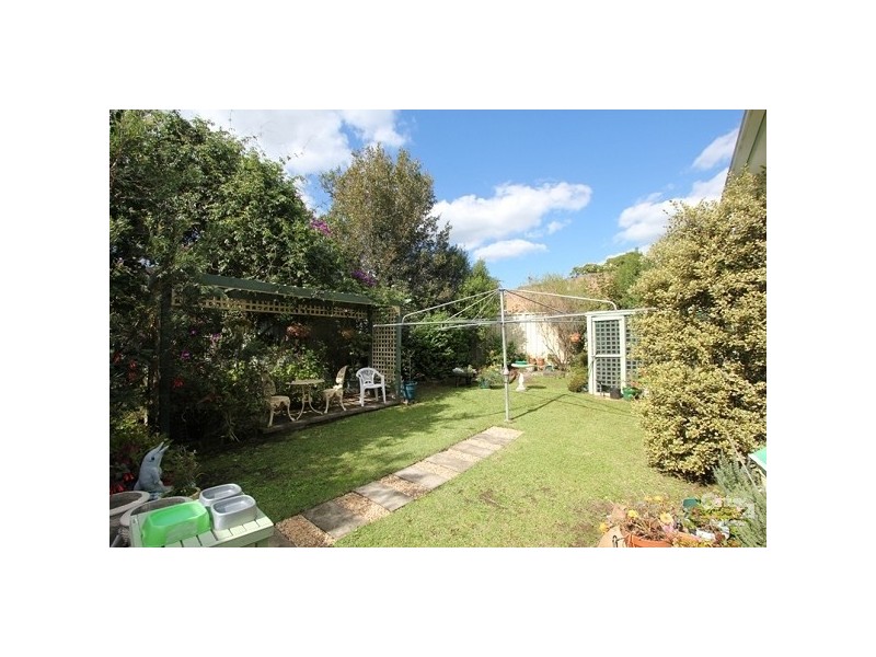 8 Smiths Avenue, Hurstville NSW 2220