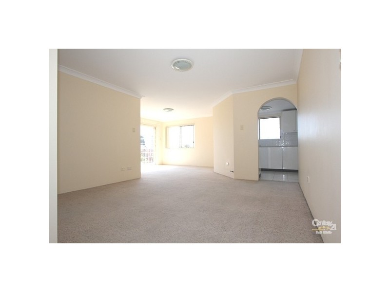 4/67 Queens Road, Hurstville NSW 2220