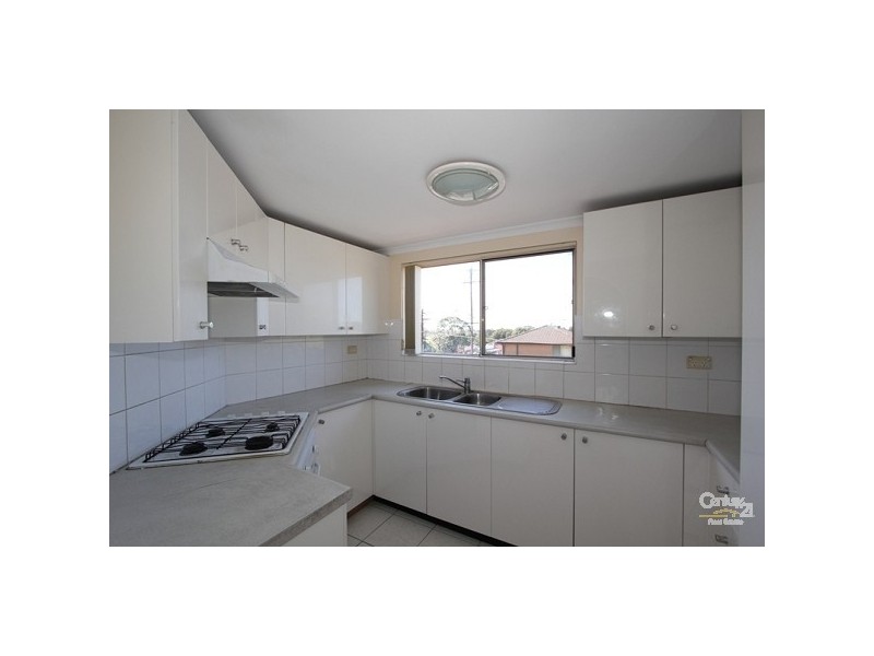 4/67 Queens Road, Hurstville NSW 2220