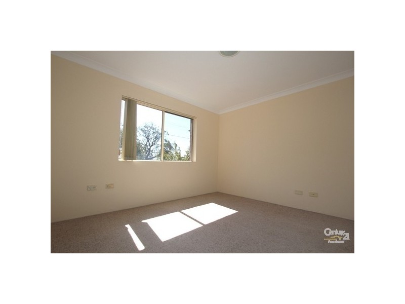 4/67 Queens Road, Hurstville NSW 2220