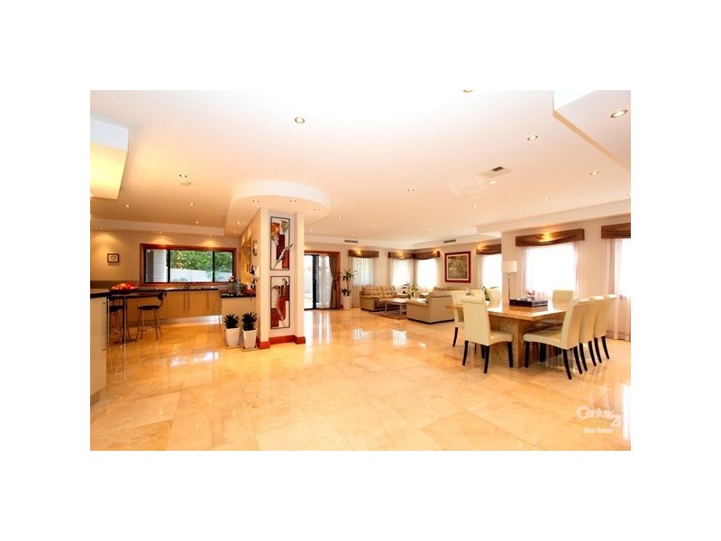 173 Carrington Ave, Hurstville NSW 2220