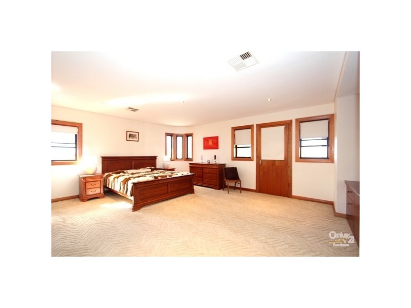 173 Carrington Ave, Hurstville NSW 2220