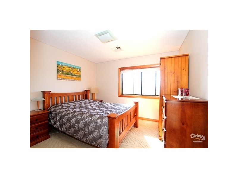 173 Carrington Ave, Hurstville NSW 2220