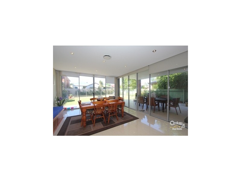 6 William Street, Botany NSW 2019