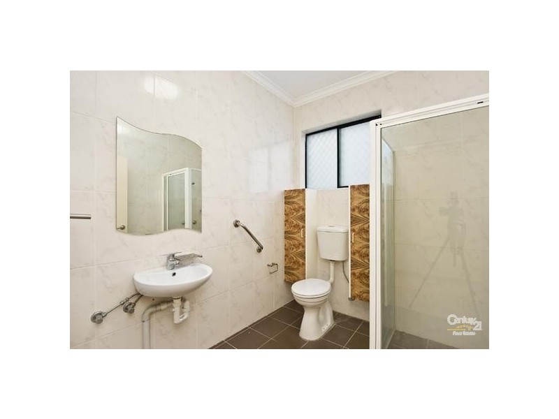 2/2 Willison Road, Carlton NSW 2218