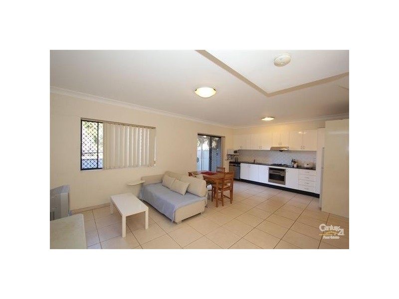 2/1-2 Rena Street, Hurstville NSW 2220