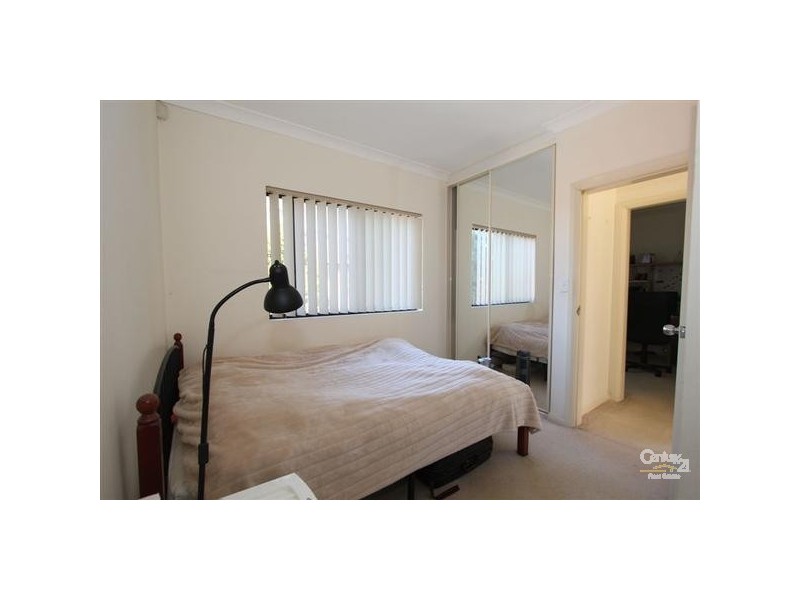 2/1-2 Rena Street, Hurstville NSW 2220