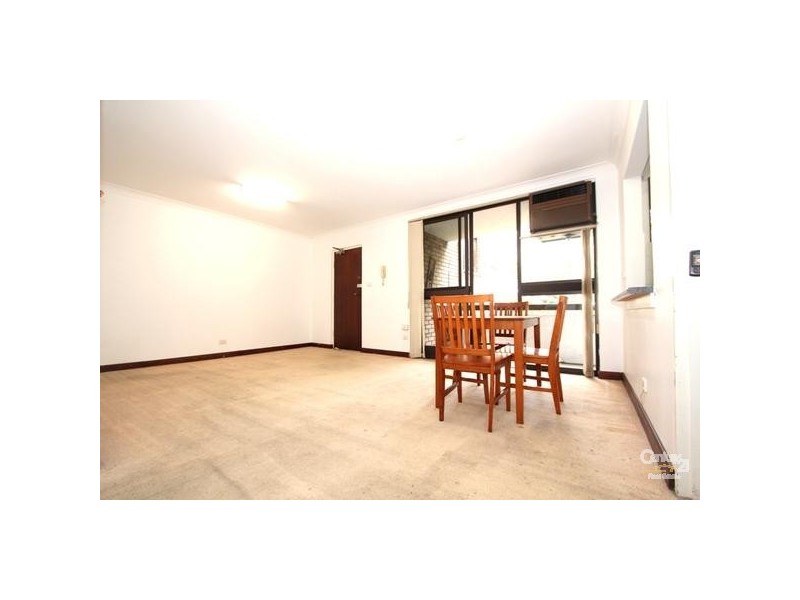 3/8 Gloucester Road, Hurstville NSW 2220