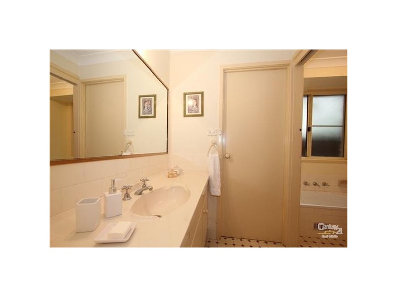 4 Merton Street, Kogarah Bay NSW 2217